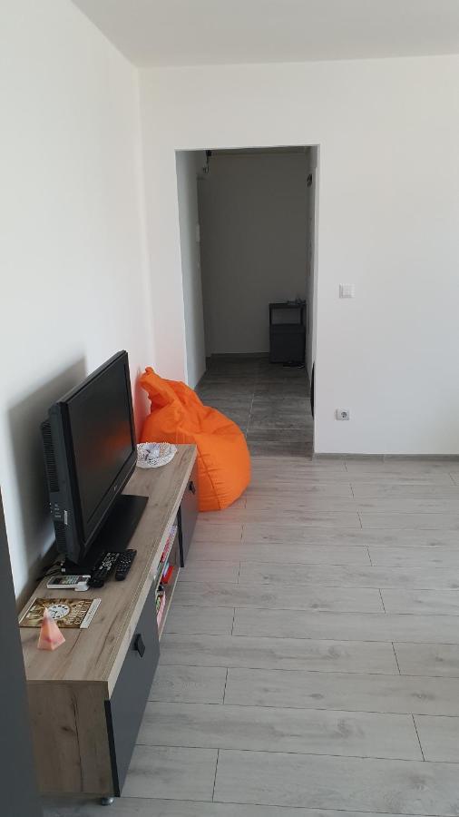Fim Apartament Apartman Vajdahunyad Kültér fotó