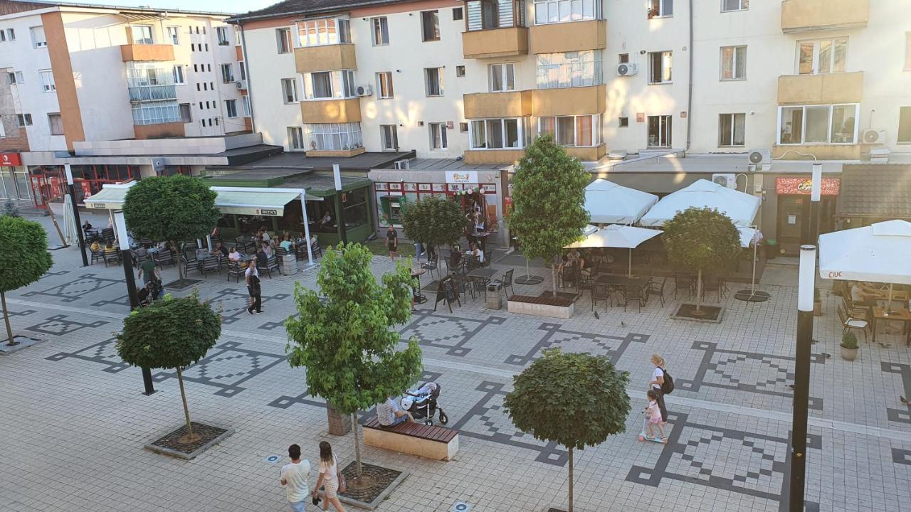 Fim Apartament Apartman Vajdahunyad Kültér fotó